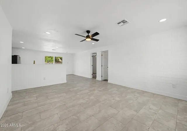 Photo 4 of Single family home for sale at 7254 W Wolf St, Phoenix, AZ 85033 | MLS# 7051913 | Listing updated on 2026-09-03
