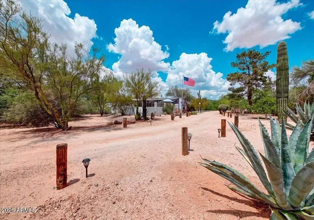 Photo 3 of Manufactured home for sale at 5054 E Summerset Cir, Cave Creek, AZ 85331 | MLS# 7052649 | Listing updated on 2026-08-26