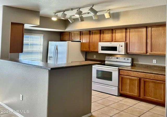Photo 2 of Townhouse for sale at 2402 E 5th St #1555, Tempe, AZ 85288 | MLS# 7061810 | Listing updated on 2026-08-28