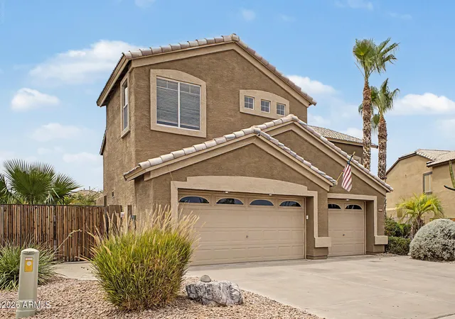 Photo 2 of Single family home for sale at 3533 E Wildhorse Dr, Gilbert, AZ 85297 | MLS# 7053692 | Listing updated on 2026-09-14