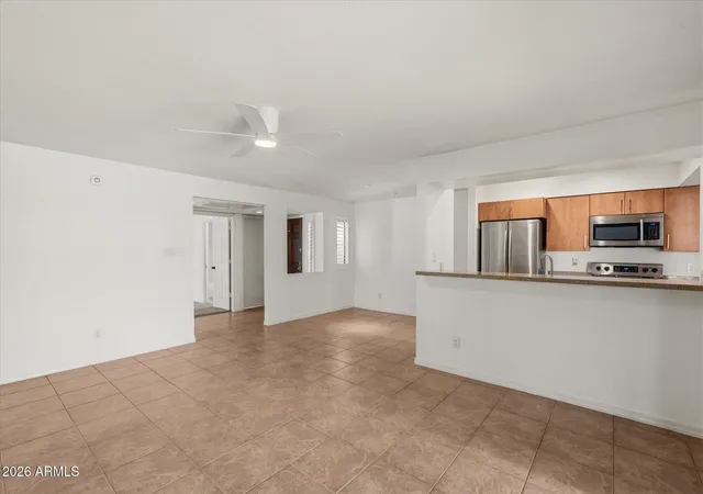 Listing Photo 4 - Condo for sale in building located at 9340 N 92Nd St, Scottsdale, AZ 85258 - Unit #101