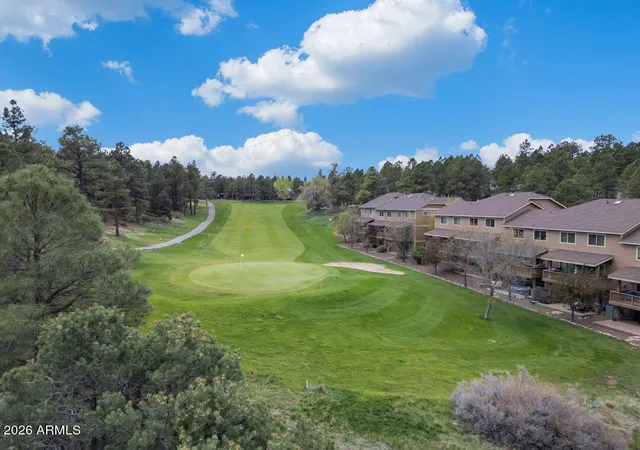 Townhouse for sale at 3973 N Tam O'shanter Dr, Flagstaff, AZ 86004 | MLS# 7052117