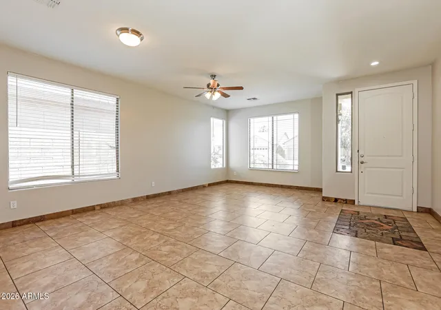 Photo 4 of Single family home for sale at 49 E Ml Reef Dr, San Tan Valley, AZ 85143 | MLS# 7052140 | Listing updated on 2026-10-12