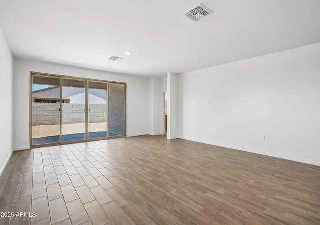 Photo 4 of Single family home for sale at 46930 W Reseda Ln, Maricopa, AZ 85139 | MLS# 7052139 | Listing updated on 2026-09-28