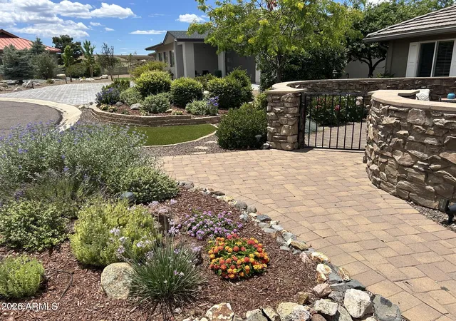 Photo 3 of Single family home for sale at 1930 Golf View Ln, Prescott, AZ 86301 | MLS# 7052215 | Listing updated on 2026-09-20