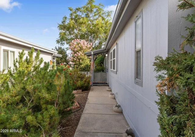 3rd image of 12140 E Obsidian Loop Rd, Dewey, AZ 86327 | MLS# 7052206
