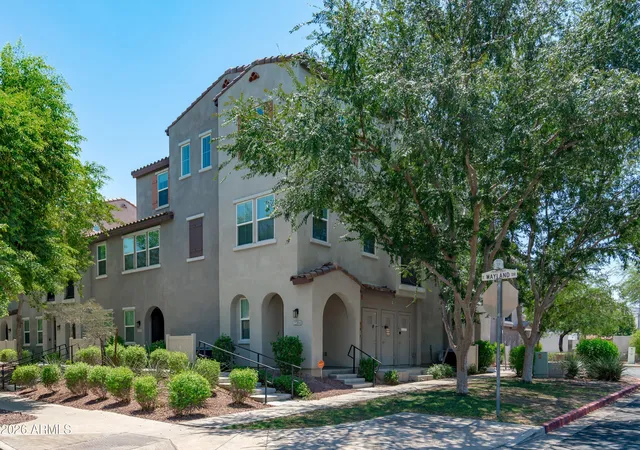 1st image of 2304 E Hidalgo Ave, Phoenix, AZ 85040 | MLS# 7059542
