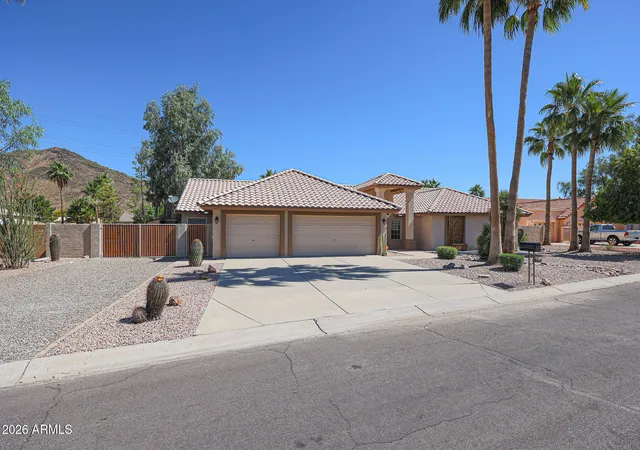 Photo 1 of Single family home for sale at 5542 W Northwood Dr, Glendale, AZ 85310 | MLS# 7060053 | Listing updated on 2026-08-28