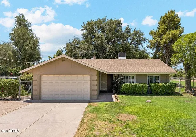3rd image of 4701 W Greenway Rd, Glendale, AZ 85306 | MLS# 7052831