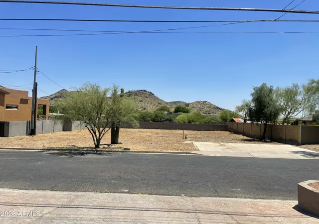 Photo 1 of Sale Pending at 1833 E Ronald Rd, Phoenix, AZ 85022 | MLS# 7052429 | Listing updated on 2026-08-14