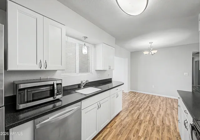 2nd image of 10020 W Cumberland Dr, Sun City, AZ 85351 | MLS# 7052537