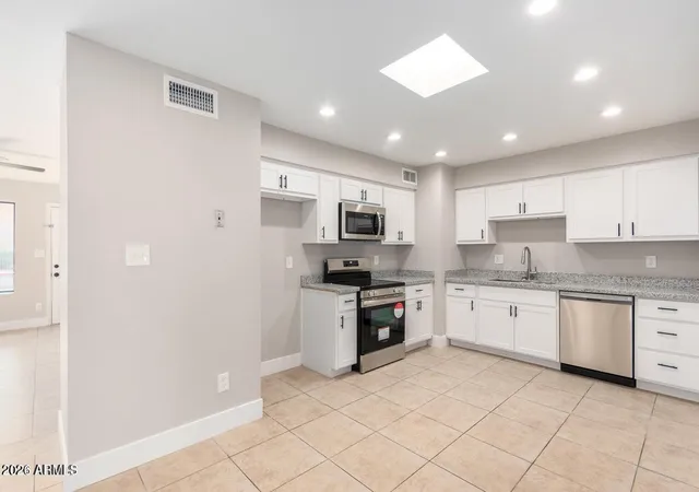 4th image of 14633 N 33Rd Ave, Phoenix, AZ 85053 | MLS# 7052918