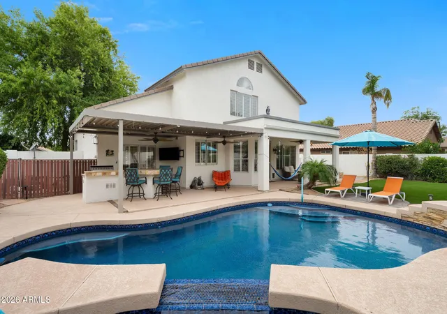 3rd image of 2055 S Marble St, Gilbert, AZ 85295 | MLS# 7052433