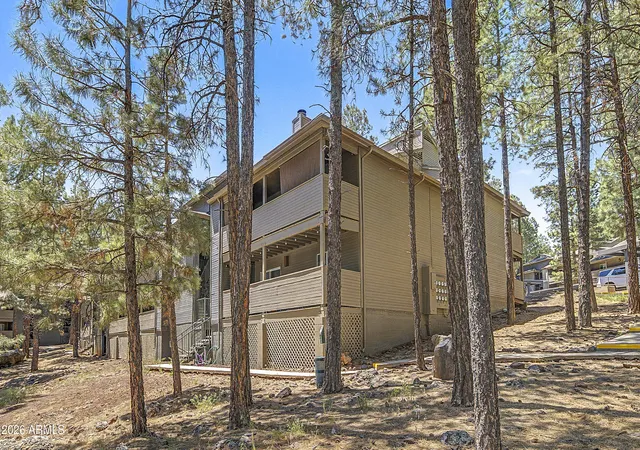 2nd image of 1385 W University Ave, Flagstaff, AZ 86001
