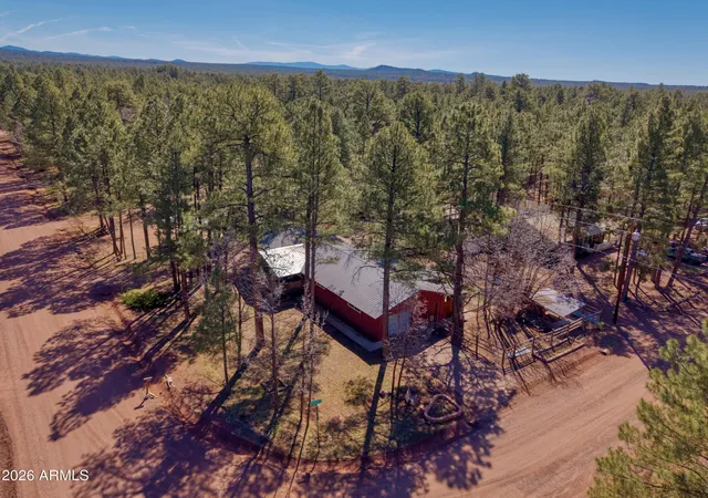 Photo 1 of Single family home for sale at 2957 Autumn Dr, Lakeside, AZ 85929 | MLS# 7052536 | Listing updated on 2026-08-28