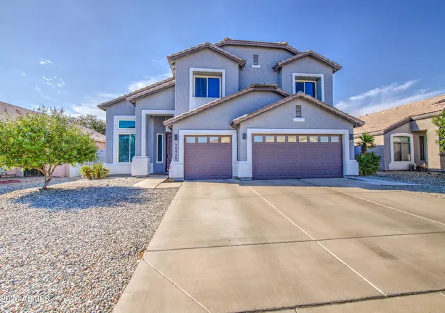 2nd image of 10926 W Locust Ln, Avondale, AZ 85323 | MLS# 7055280