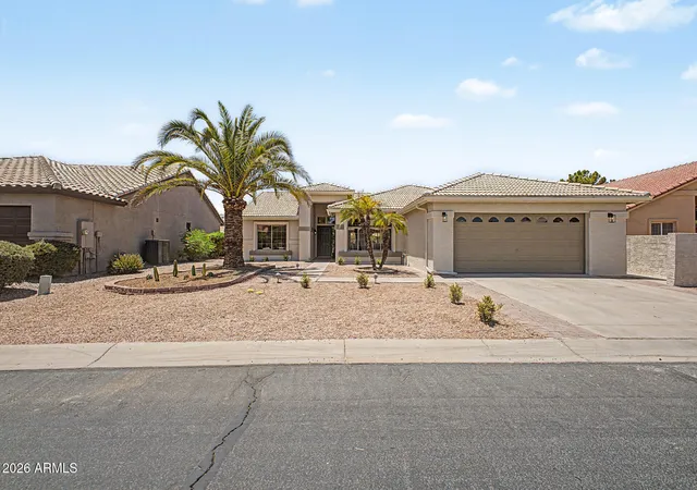 Homes for sale in Sun Lakes, AZ | 9043 E Coopers Hawk Dr, Sun Lakes, AZ 85248 | MLS# 7052963