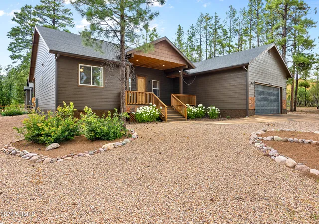 Photo 4 of Single family home for sale at 2554 S Willow Way, Pinetop, AZ 85935 | MLS# 7054770 | Listing updated on 2026-09-11