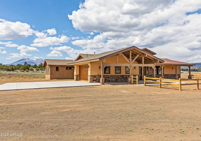 4th image of 6570 Meadows Ln, Flagstaff, AZ 86004 | MLS# 7052574