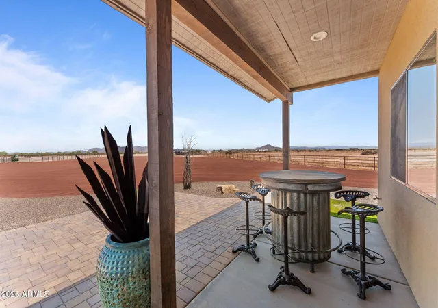 Homes for sale in Aguila, AZ | 48810 W Long Rifle Rd, Aguila, AZ 85320 | MLS# 7052855