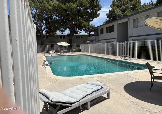 Homes for sale in Phoenix, AZ | 2551 W Rose Ln #A215, Phoenix, AZ 85017 | MLS# 7052750