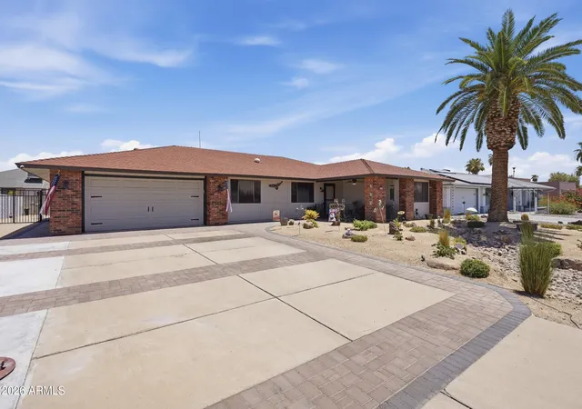 Homes for sale in Sun City West, AZ | 13122 W Meeker Blvd, Sun City West, AZ 85375 | MLS# 7053011