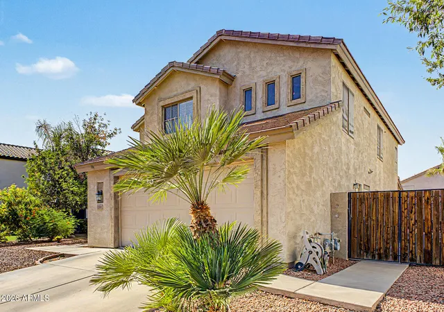 Photo 2 of Single family home for sale at 284 W Goldfinch Way, Chandler, AZ 85286 | MLS# 7055253 | Listing updated on 2026-09-10