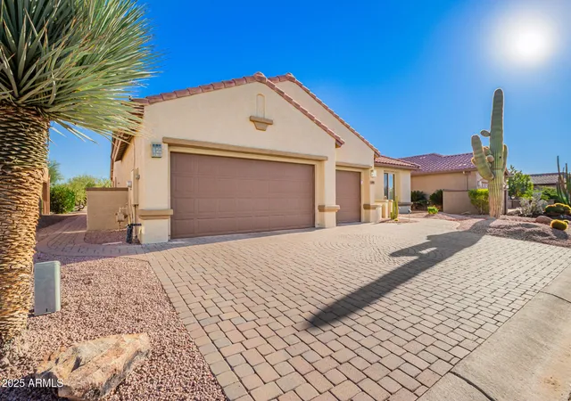 Photo 2 of Single family home for sale at 5381 N Pioneer Dr, Eloy, AZ 85131 | MLS# 7052954 | Listing updated on 2026-08-11