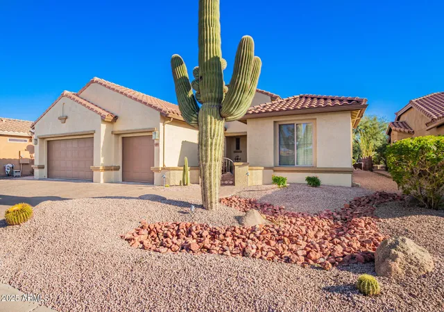 Photo 3 of Single family home for sale at 5381 N Pioneer Dr, Eloy, AZ 85131 | MLS# 7052954 | Listing updated on 2026-08-11