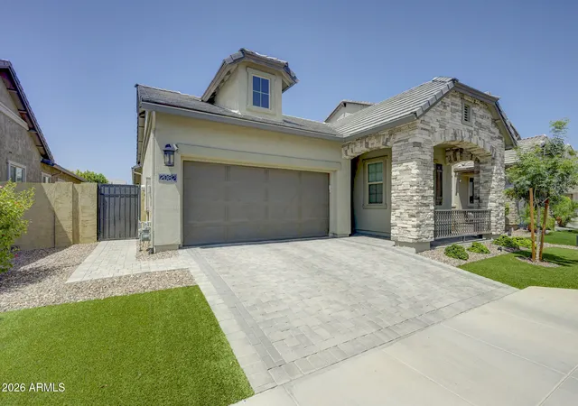 Photo 1 of Sale Pending at 2082 E Oriole Dr, Gilbert, AZ 85297 | MLS# 7053224 | Listing updated on 2026-08-11