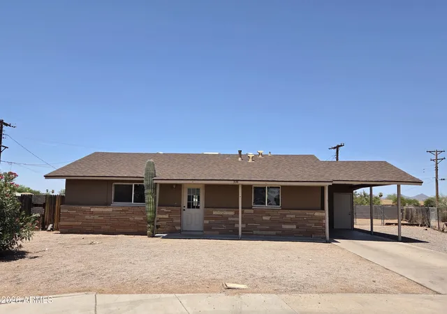 Photo 1 of Sale Pending at 336 S Weaver Dr, Apache Junction, AZ 85120 | MLS# 7054012 | Listing updated on 2026-09-04