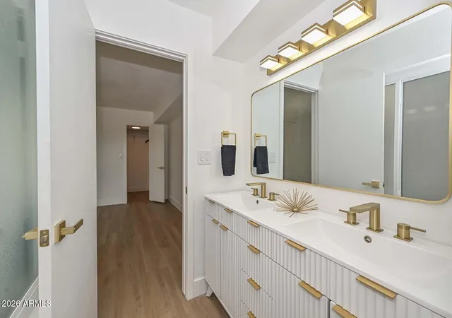 Photo 4 of Single family home for sale at 1701 N Miller Rd, Scottsdale, AZ 85257 | MLS# 7056076 | Listing updated on 2026-09-18