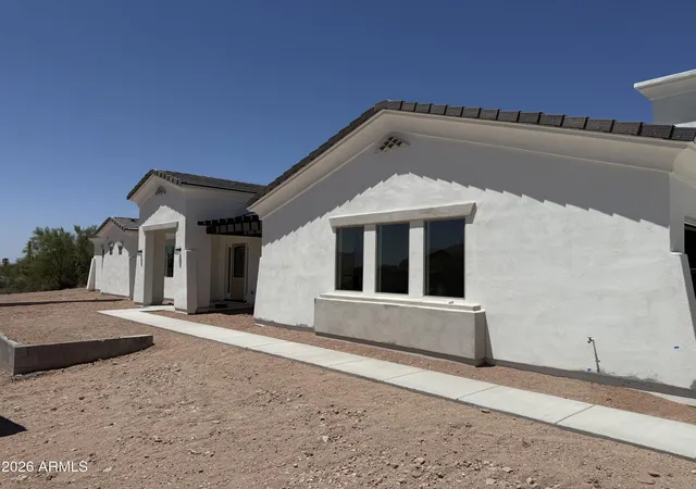 3rd image of 684 N Moon Rd, Apache Junction, AZ 85119 | MLS# 7053047