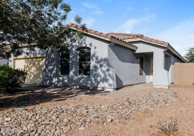 Photo 1 of Single family home for sale at 1877 N Greenway Ln, Casa Grande, AZ 85122 | MLS# 7053340 | Listing updated on 2026-10-30