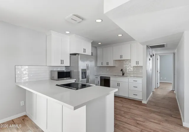 Photo 1 of Sale Pending at 5630 W Wilshire Dr, Phoenix, AZ 85035 | MLS# 7053137 | Listing updated on 2026-09-01