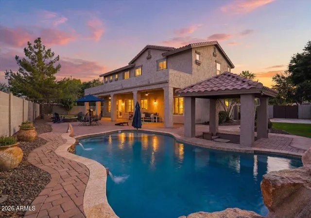 4th image of 1122 E Lodgepole Dr, Gilbert, AZ 85298 | MLS# 7053231