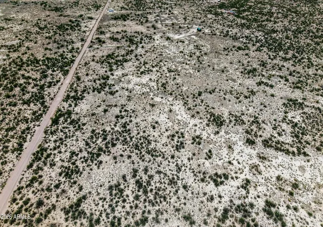 Photo 4 of Land for sale at E1 S Hendrick Ln #E-1, Willcox, AZ 85643 | MLS# 7053093 | Listing updated on 2026-09-13