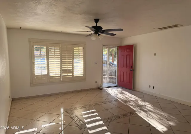 Homes for sale in Phoenix, AZ | 5431 S 5Th St, Phoenix, AZ 85040 | MLS# 7053114