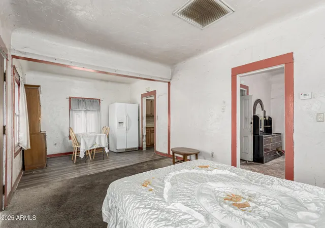 Photo 4 of Sale Pending at 1029 E Mckinley St, Phoenix, AZ 85006 | MLS# 7053138 | Listing updated on 2026-09-19