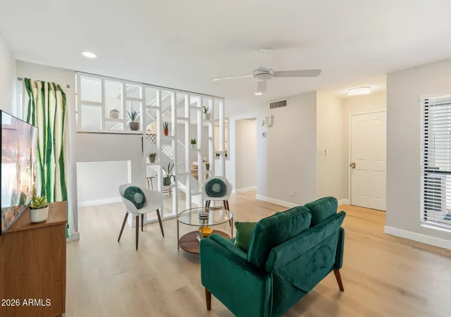 Photo 4 of Townhouse for sale at 2 W Georgia Ave #9, Phoenix, AZ 85013 | MLS# 7054236 | Listing updated on 2026-09-02
