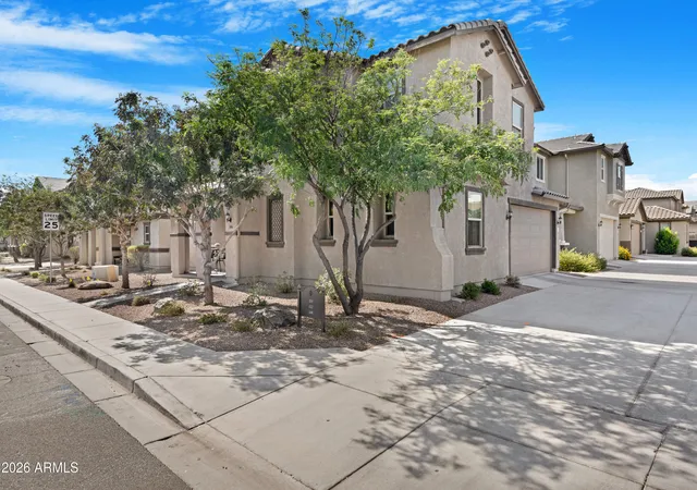 Photo 3 of Single family home for sale at 146 E Bluejay Dr, Chandler, AZ 85286 | MLS# 7053196 | Listing updated on 2026-09-03
