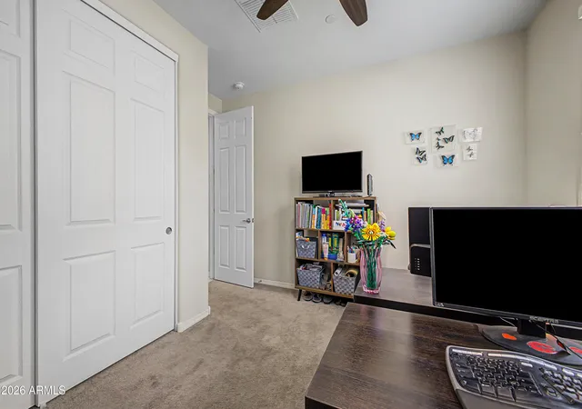 Photo 4 of Single family home for sale at 4640 E Beck Ln, Phoenix, AZ 85032 | MLS# 7053599 | Listing updated on 2026-08-11