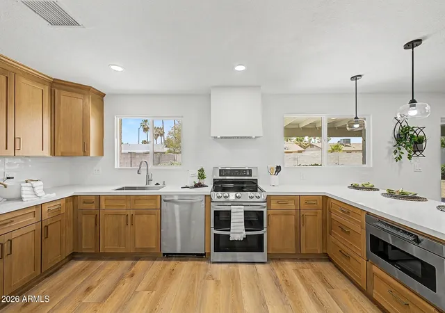 Photo 1 of Single family home for sale at 17648 N 35th Street, Phoenix, AZ 85032 | MLS# 7053232 | Listing updated on 2026-10-08