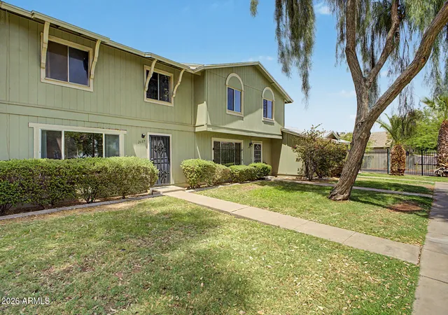 Photo 2 of Townhouse for sale at 2607 W Coolidge St, Phoenix, AZ 85017 | MLS# 7053245 | Listing updated on 2026-09-01