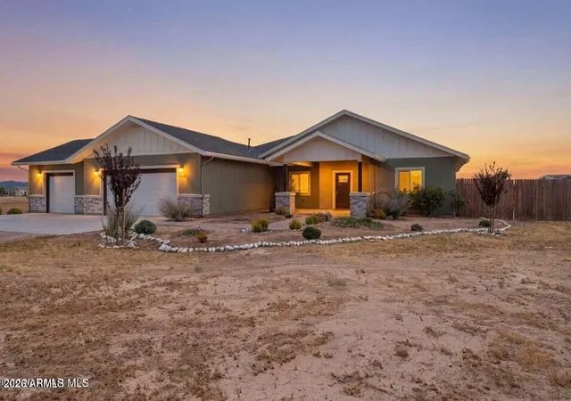 Photo 3 of Single family home for sale at 26180 N Vineyard Ln, Paulden, AZ 86334 | MLS# 7053412 | Listing updated on 2026-08-11