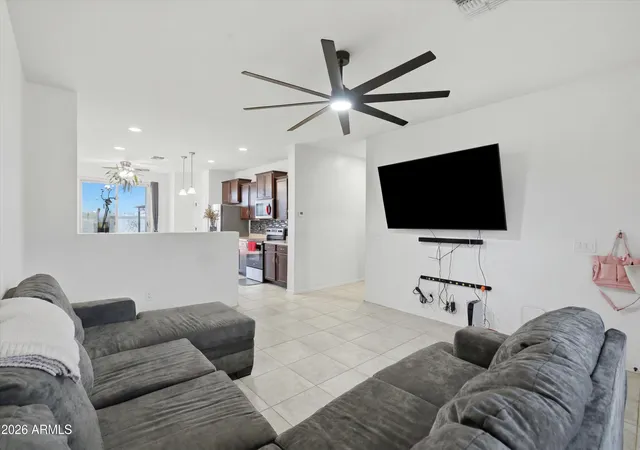 4th image of 17970 W Monte Lindo Ln, Surprise, AZ 85387 | MLS# 7053275