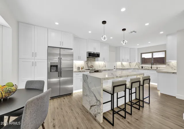 Photo 3 of Sale Pending at 4760 W Wahalla Ln, Glendale, AZ 85308 | MLS# 7053424 | Listing updated on 2026-09-19