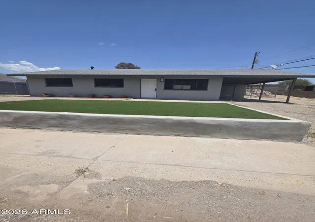 Photo 3 of Single family home for sale at 326 W Greenwich Rd, Kearny, AZ 85137 | MLS# 7053366 | Listing updated on 2026-09-04
