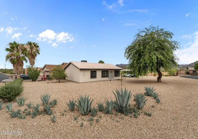 1st image of 27060 S Bennett Wy, Congress, AZ 85332 | MLS# 7056594