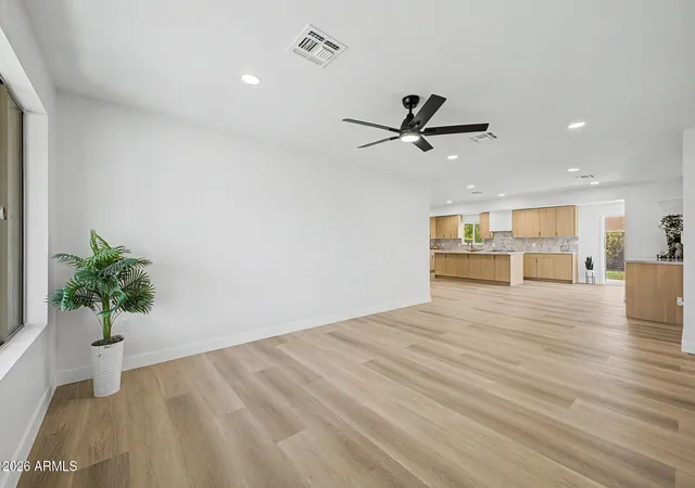 Photo 4 of Single family home for sale at 3440 E Sunnyside Dr, Phoenix, AZ 85028 | MLS# 7053774 | Listing updated on 2026-09-11